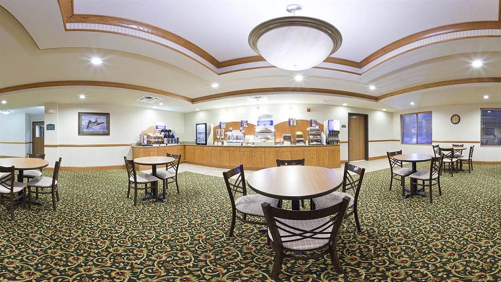 Holiday Inn Express Hotel & Suites Bellevue-Omaha Area By Ihg Εξωτερικό φωτογραφία