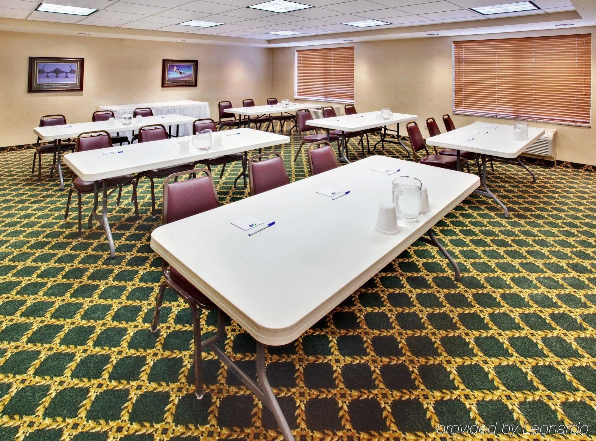 Holiday Inn Express Hotel & Suites Bellevue-Omaha Area By Ihg Εξωτερικό φωτογραφία